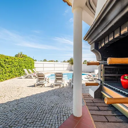 Villa In Algarve Near Santa Eulalia Beach البوفيرا