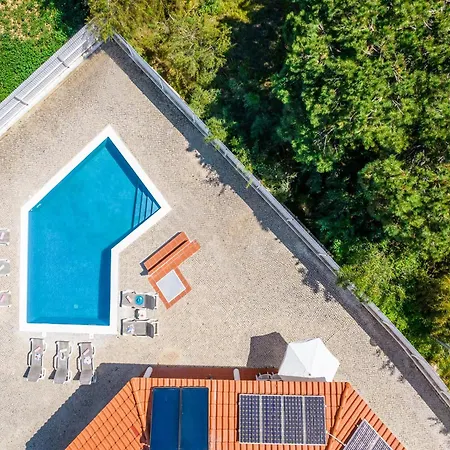 Villa In Algarve Near Santa Eulalia Beach * البوفيرا